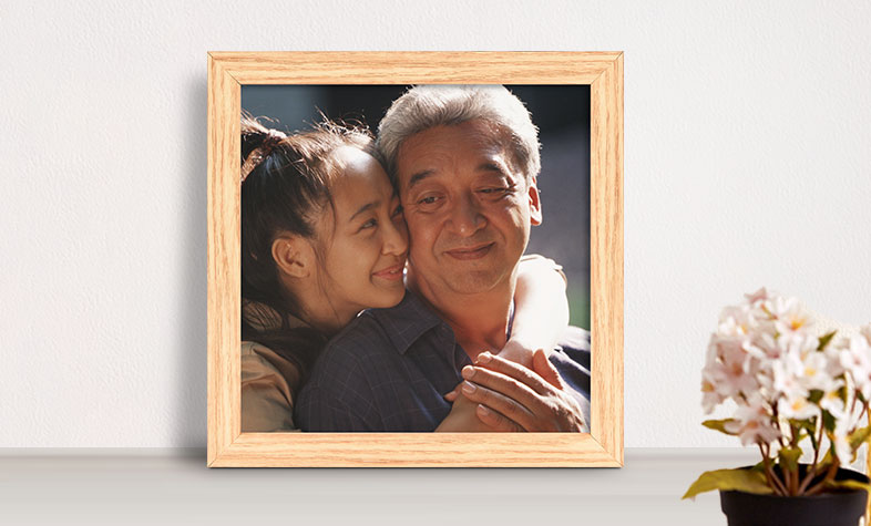 Colour-photo-frame-for-her