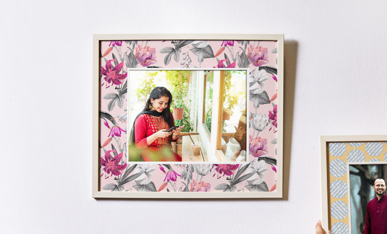 designer-mat-frame-with-photo