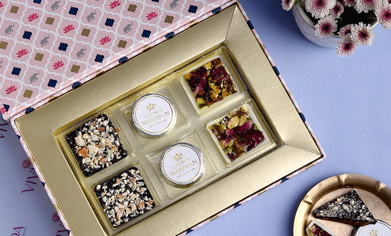 chocolate-gift-box-for-new-year
