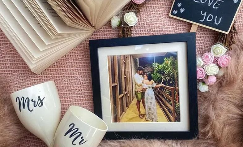 classic-framed-print-for-valentines-day